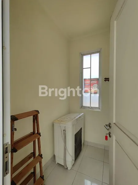 image RUMAH DUA LANTAI DI MALIBU FAIRSIDE GADING SERPONG (3)