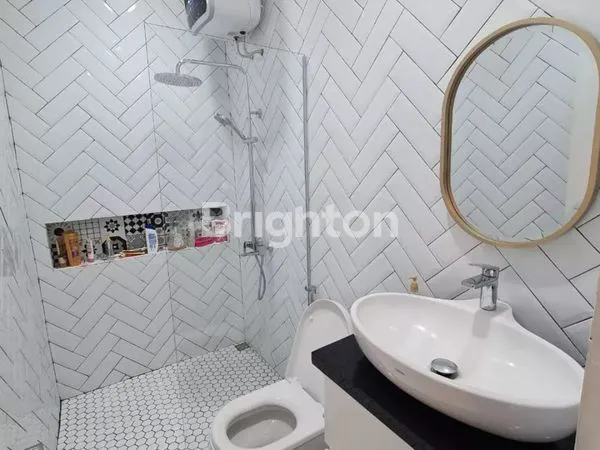 image RUMAH CANTIK SIAP HUNI DI BUANA HILTOP CILENGKRANG BANDUNG TIMUR DENGAN VIEW MASJID AL-JABBAR DAN LOKASI STRATEGIS (4)