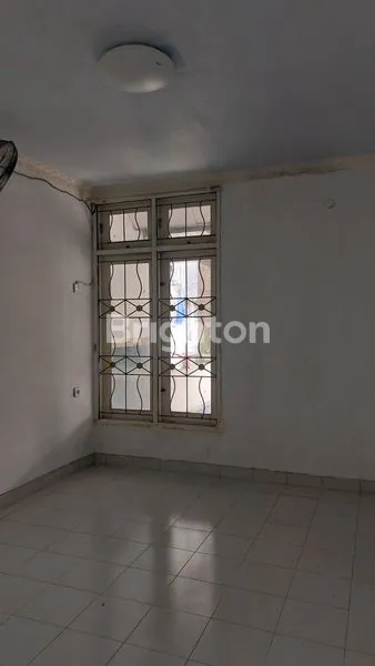 image RUMAH 2 LANTAI SIAP HUNI DI ALAM SUTERA, LT 90M² (2)