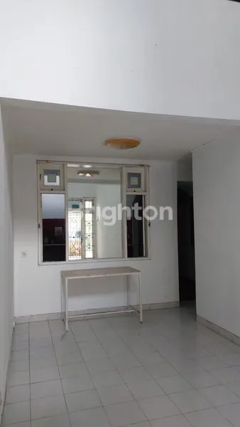 image RUMAH 2 LANTAI SIAP HUNI DI ALAM SUTERA, LT 90M² (1)