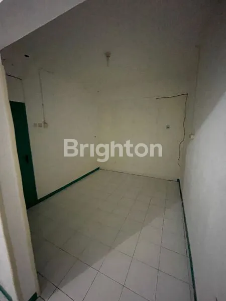 image RUMAH 2 LANTAI NYAMAN & LUAS, SIAP TEMPATI DENGAN HARGA TERBAIK (8)