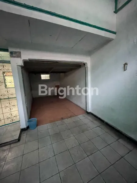 image RUMAH 2 LANTAI NYAMAN & LUAS, SIAP TEMPATI DENGAN HARGA TERBAIK (2)