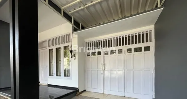 image SEMAMPIR TENGAH SIAP HUNI BARU RENOV DAN CAT ULANG, SELANGKAH RAYA MERR, BEBAS BANJIR  (3)