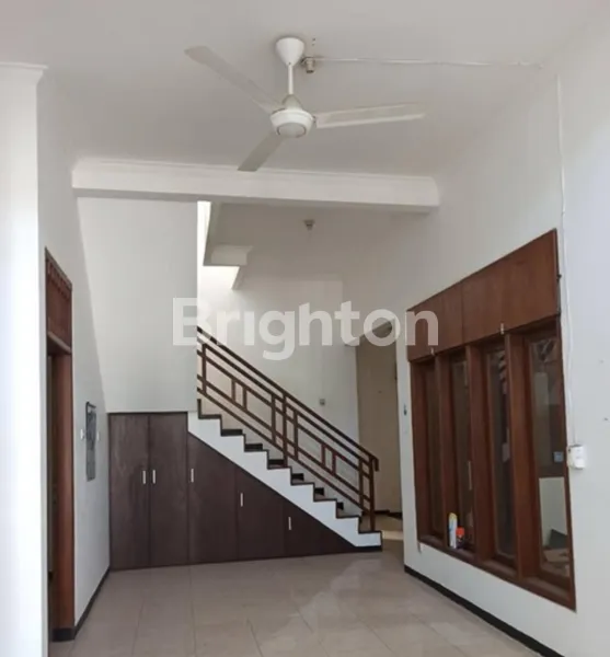 image SEMAMPIR TENGAH SIAP HUNI BARU RENOV DAN CAT ULANG, SELANGKAH RAYA MERR, BEBAS BANJIR  (5)