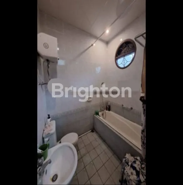 image RUMAH DI GRAHA FAMILI SURABAYA BARAT (7)