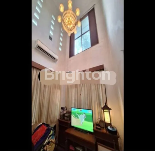 image RUMAH DI GRAHA FAMILI SURABAYA BARAT (8)