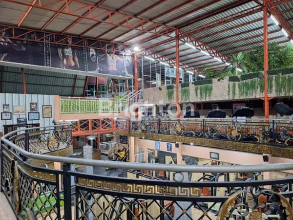 image BANGUNAN KOMERSIL 4,5 LANTAI RAYA MANYAR, LOKASI STRATEGIS COCOK UNTUK KANTOR (4)