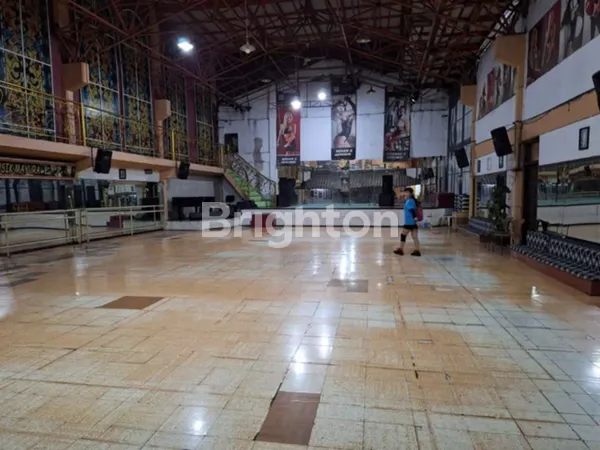 image BANGUNAN KOMERSIL 4,5 LANTAI RAYA MANYAR, LOKASI STRATEGIS COCOK UNTUK KANTOR (6)