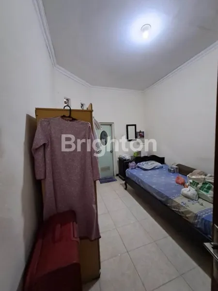 image RUMAH SECOND RUNGKUT ASRI BARAT KONDISI TERAWAT, STRATEGIS DEKAT KAMPUS UPN  (5)