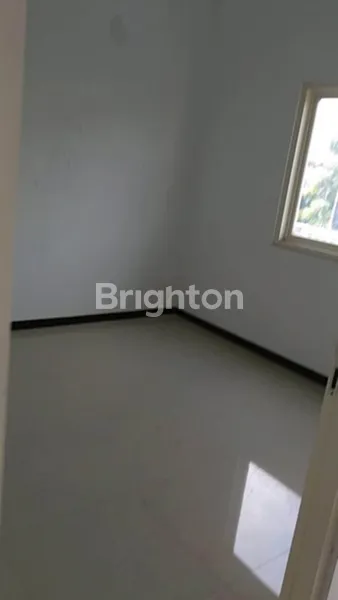 image RUMAH SIAP HUNI RUNGKUT MAPAN TENGAH MINIMALIS 2 LANTAI DEKAT UPN (6)