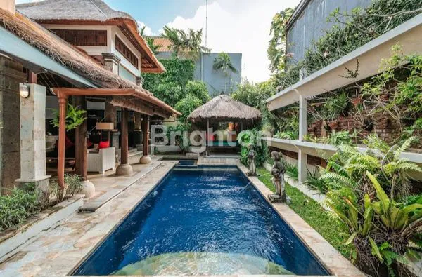 image DISEWAKAN VILLA TUNJUNG BATU BELIG (2)