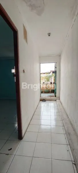 image RUKO 4 LANTAI LOKASI STRATEGIS DI TERUSAN BANDENGAN UTARA JAKARTA UTARA (7)