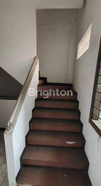 image RUKO 3 LANTAI SIAP PAKAI DARMO PERMAI SELATAN !! (4)