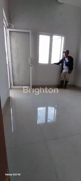 image DI JUAL RUMAH KEREN LOKASI NYAMAN (4)