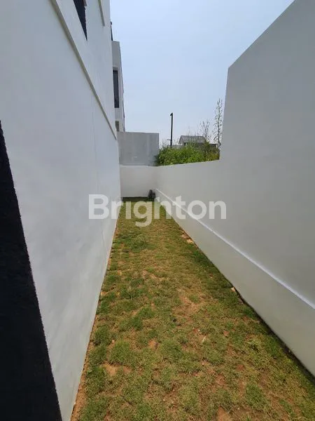 image DISEWAKAN RUMAH BARU DI BSB SEMARANG  (8)