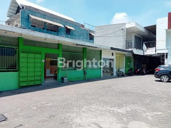 image RUMAH USAHA TENGGILIS MEJOYO  DEPAN UBAYA PERSIS NOL JALAN RAYA LOKASI SANGAT STRATEGIS COCOK UNTUK USAHA KULINER (3)
