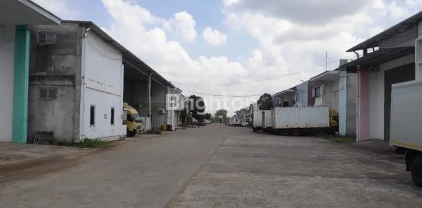 image GUDANG MODERN 552M² (KANTOR 2 LANTAI) DI OCEAN 88 KUBU RAYA, PONTIANAK (3)