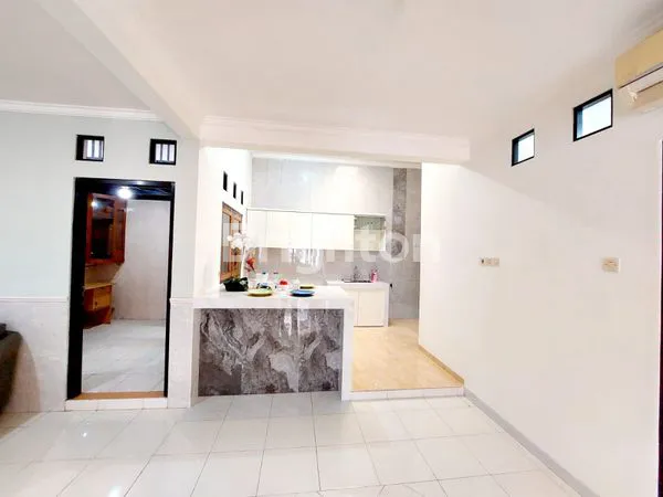 image RUMAH BABATAN PRATAMA 1 LANTAI SIAP HUNI SUDAH RENOVASI (4)