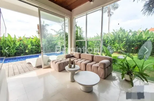 image 4 BEDROOM FAMILY VILLA FOR RENT IN PERERENAN WITH FURNISHED (5)