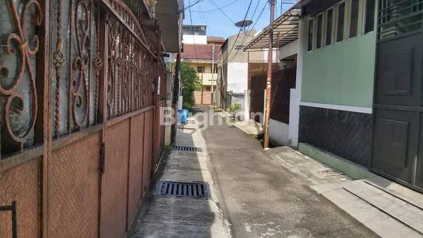 image RUMAH EX KONFEKSI JL DURI PULO JAKARTA BARAT (3)