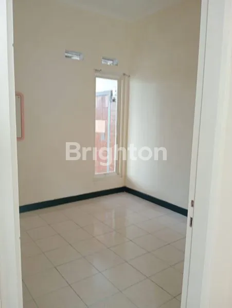 image RUMAH KOMERSIAL + TOKO VALENCIA RESIDENCE SIAP HUNI (5)