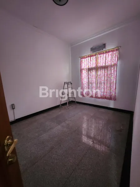 image RUMAH SIAP HUNI 2 LANTAI WISMA PERMAI BARAT SURABAYA TIMUR BELAKANG GALAXY MALL (2)