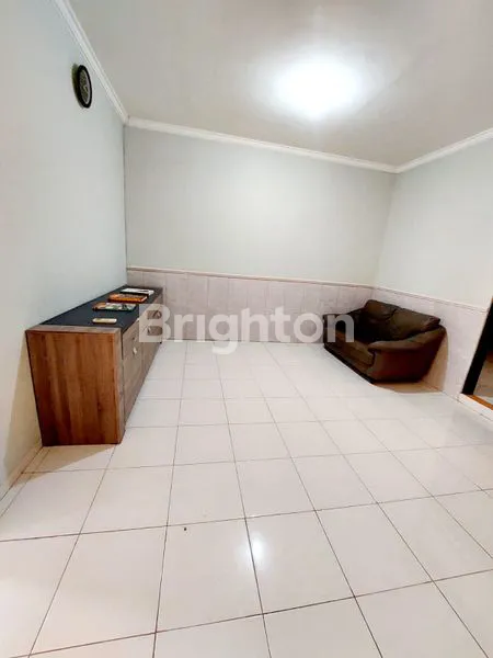 image RUMAH BABATAN PRATAMA SUDAH RENOVASI  (5)