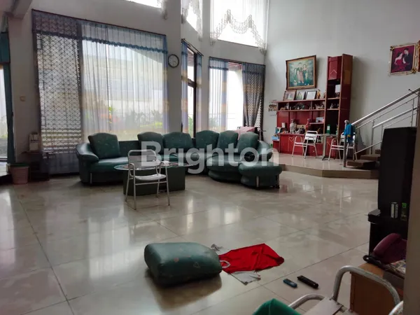 image RUMAH SIAP HUNI STRATEGIS DI DHARMAHUSADA INDAH TIMUR (5)