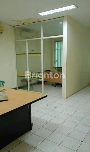 image RUKO 3,5  LANTAI  NOL JALAN RAYA ARJUNO SURABAYA PUSAT LOKASI STRATEGIS DEKAT PASAR TURI , TUNJUNGAN PLAZA ,  (2)