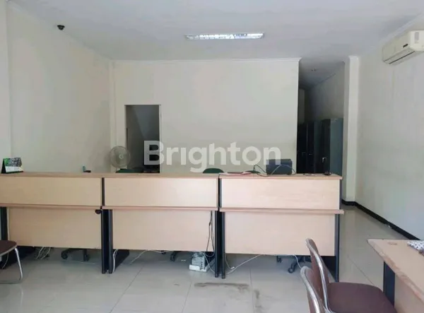 image RUKO 3,5  LANTAI  NOL JALAN RAYA ARJUNO SURABAYA PUSAT LOKASI STRATEGIS DEKAT PASAR TURI , TUNJUNGAN PLAZA ,  (4)