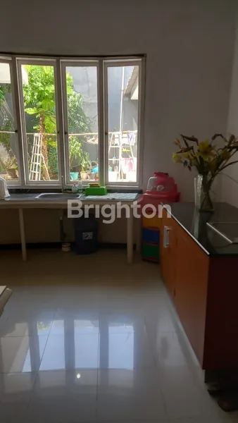 image RUMAH 2 LANTAI SEMI FURNISH SIAP HUNI DI DHARMAHUSADA INDAH TIMUR (5)