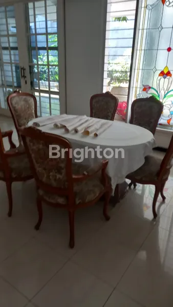 image RUMAH 2 LANTAI SEMI FURNISH SIAP HUNI DI DHARMAHUSADA INDAH TIMUR (6)