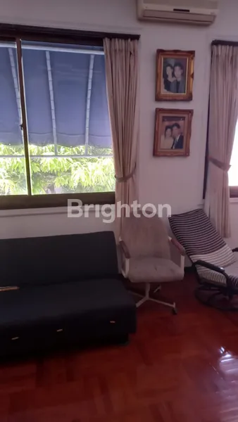 image RUMAH 2 LANTAI SEMI FURNISH SIAP HUNI DI DHARMAHUSADA INDAH TIMUR (8)