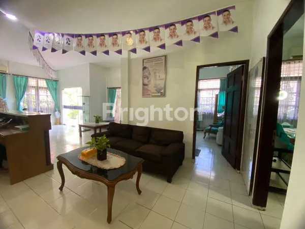 image RUMAH BESAR BANGUNAN LAMA DI JANTUNG GATOT SUBROTO DENPASAR (4)