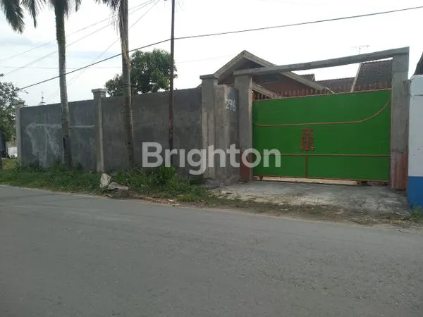 RUMAH BESAR DEKAT GERBANG TOLL MEDAN-BINJE