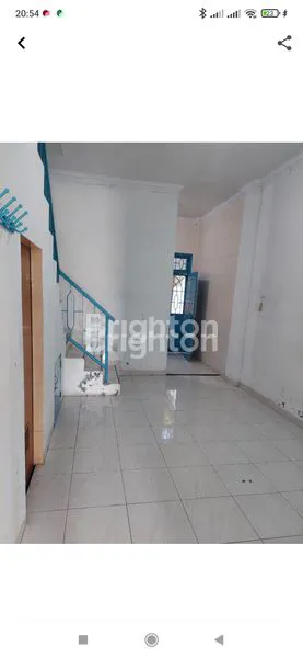 image HUNIAN TOWN HOUSE 2,5 TINGKAT (2)