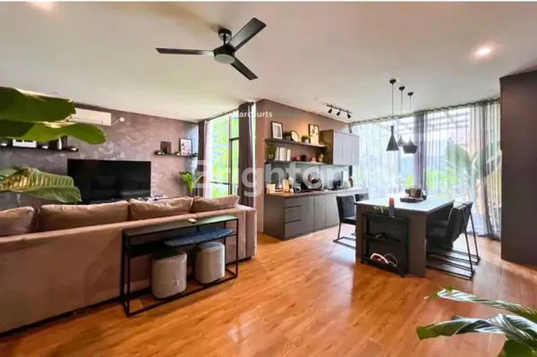 image RUMAH ASRI & NYAMAN DI LEBAK BULUS JAKARTA SELATAN  (2)