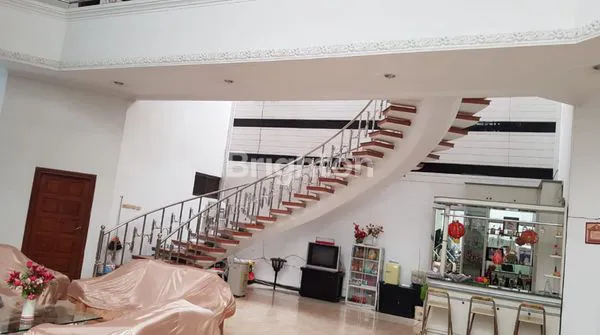 image RUMAH 2 LT DI DHARMAHUSADA INDAH SURABAYA DEKAT KLAMPIS, KERTAJAYA, MERR (1)