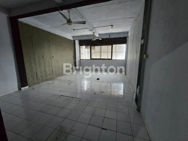 image DIJUAL RUKO MURAH LOKASI STRATEGIS DI JALA RUKO TAMAN MAHKOTA MAS, JL. ANTANG RAYA. DEKAT TAMANGAPA, BORONG DAN PERUMAS ANTANG. (5)