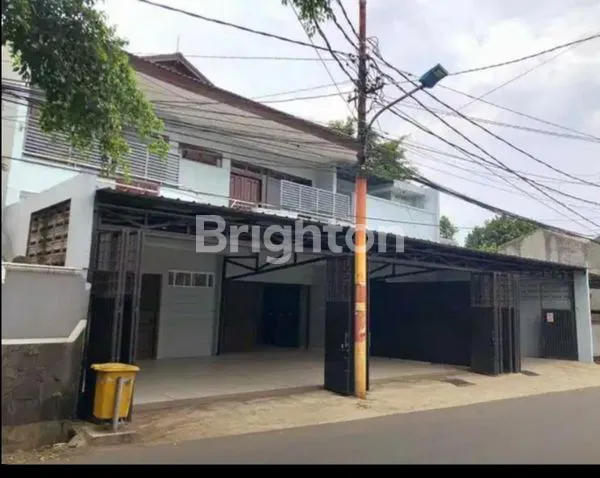 image RUMAH /SHOWROOM /RUANG USAHA DEKAT JALAN  RAYA KALIMALANG (1)