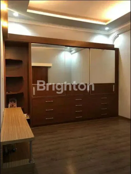 image RUMAH /SHOWROOM /RUANG USAHA DEKAT JALAN  RAYA KALIMALANG (6)