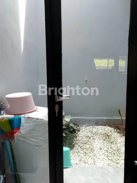 image RUMAH LANTAI 2 HANYA 10 MENIT KE PANTAI KEDUNGU (5)