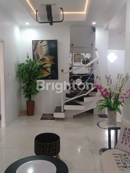 image RUMAH BESAR BERSIH DI TENGAH KOTA CIREBON (6)