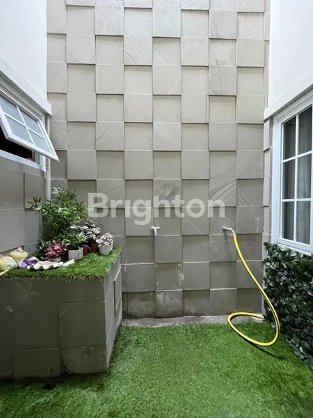 image DIJUAL CEPAT RUMAH CANTIK 2 LT SIAP HUNI DI RAFFLES HILLS CIBUBUR (8)