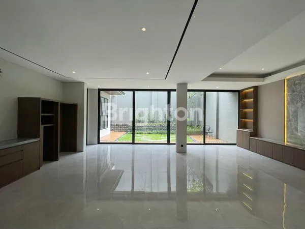 image TH00045 DI JUAL RUMAH CITRALAND UTAMA (3)