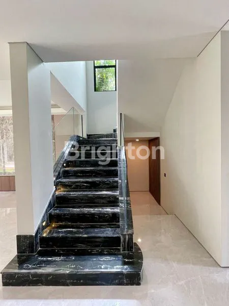 image TH00045 DI JUAL RUMAH CITRALAND UTAMA (6)