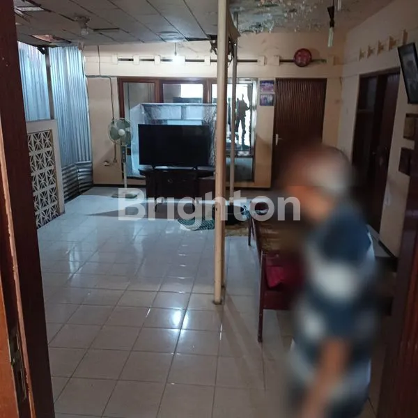 image RUMAH LAMA DI SERENGAN (2)