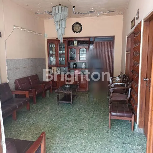 image RUMAH LAMA DI SERENGAN (3)