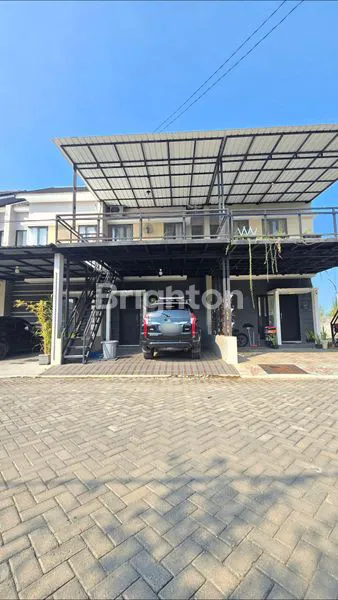 image RUMAH BARU 2 LANTAI BOULEVARD GRAND ALANA, ROW 24M, SHM, DEKAT RUNGKUT PURIMAS (1)