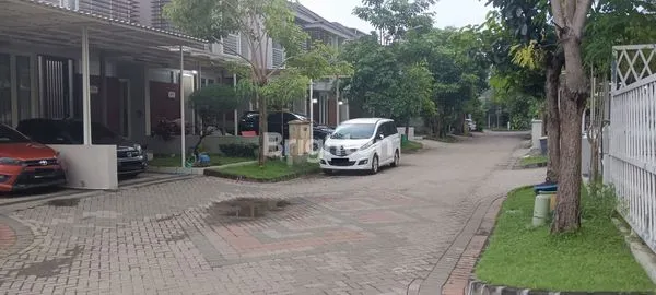 image SAFIRA GARDEN FULL RENOVASI 2 LANTAI, FULL FURNISHED (8)